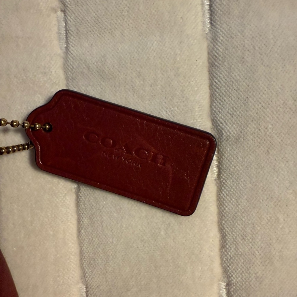 Coach Brooklyn Shoulder Bag 28 - Picture 6 of 9
